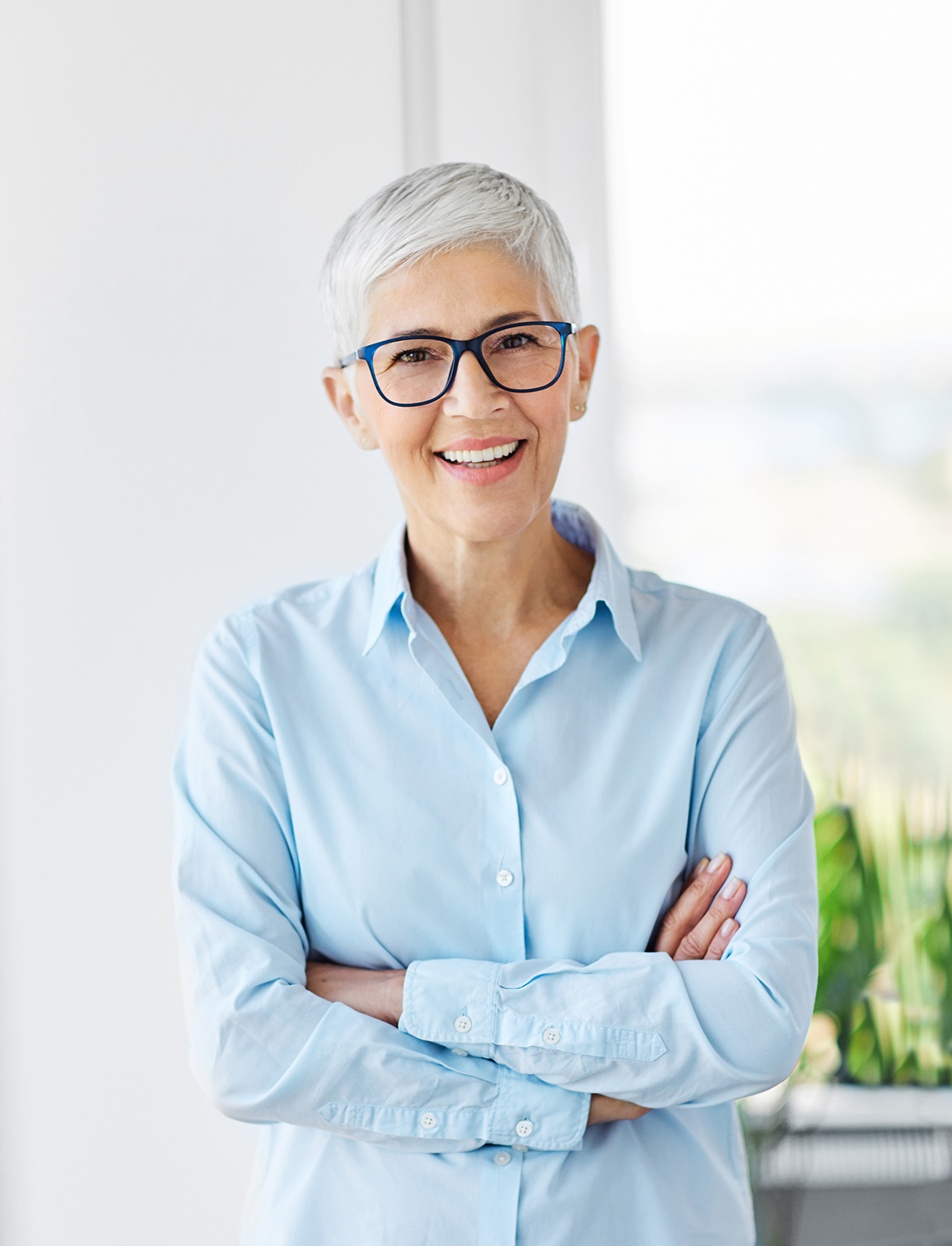 Eine Frau mit einer Gleitsichtbrille