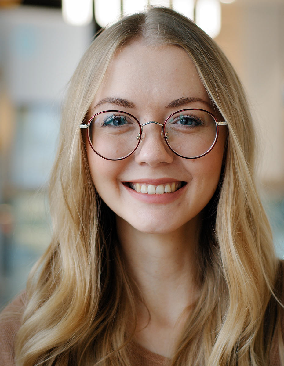 optikzentrum_berlin_gesichstform_rund Frau mit runder Gesichtsform